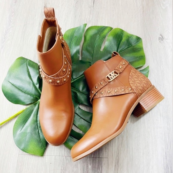 NEW Michael Kors Kincaid Leather Studded Ankle Boots Luggage Color Size 7.5 $295 - Picture 1 of 7
